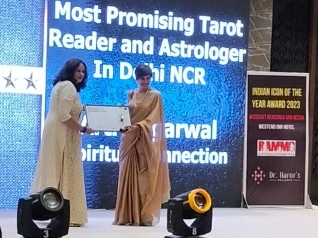 Tarot reader services by Arti Aggarwal